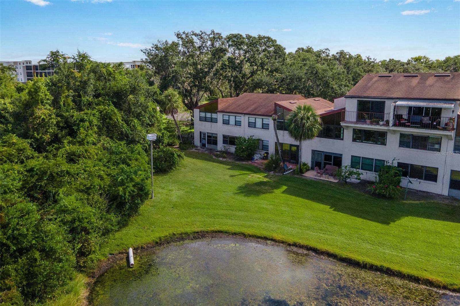 Listing photo 2 for 4300 Baywood Blvd #b106
