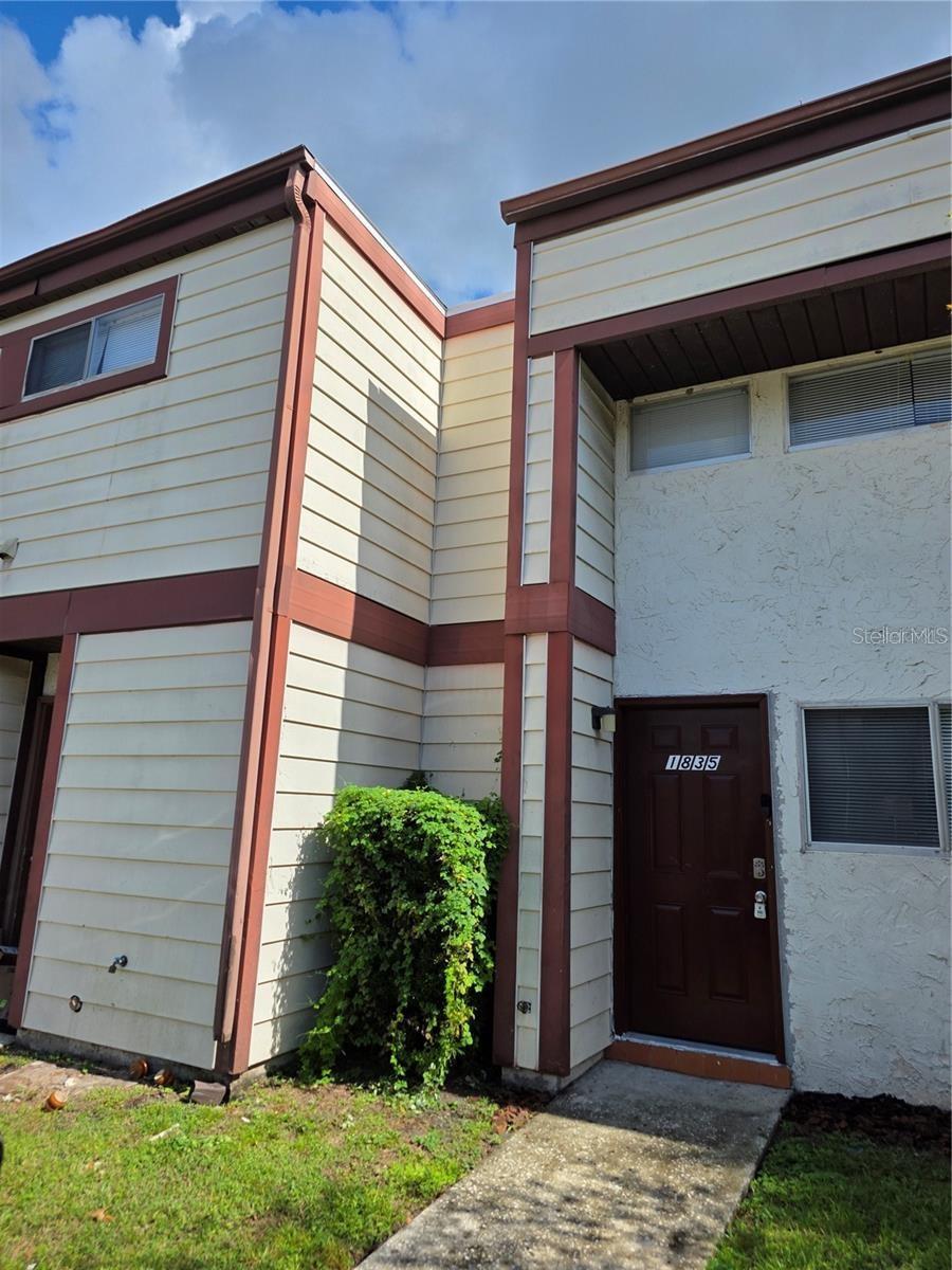 1835 WARRINGWOOD DRIVE Unit GE