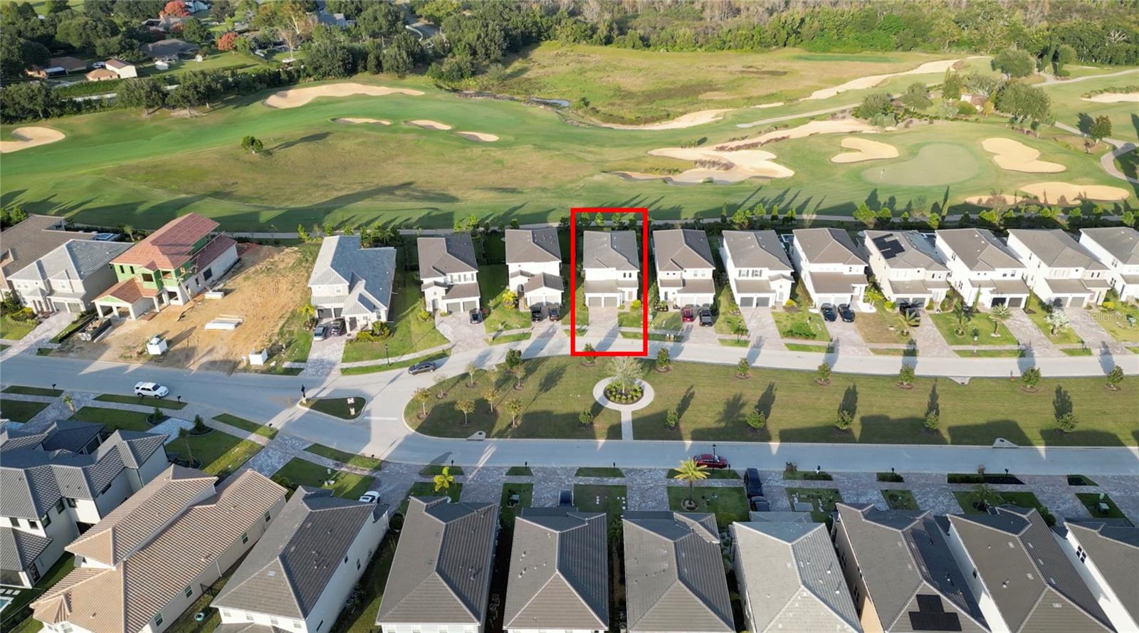Listing photo 2 for 15701 Vetta Dr