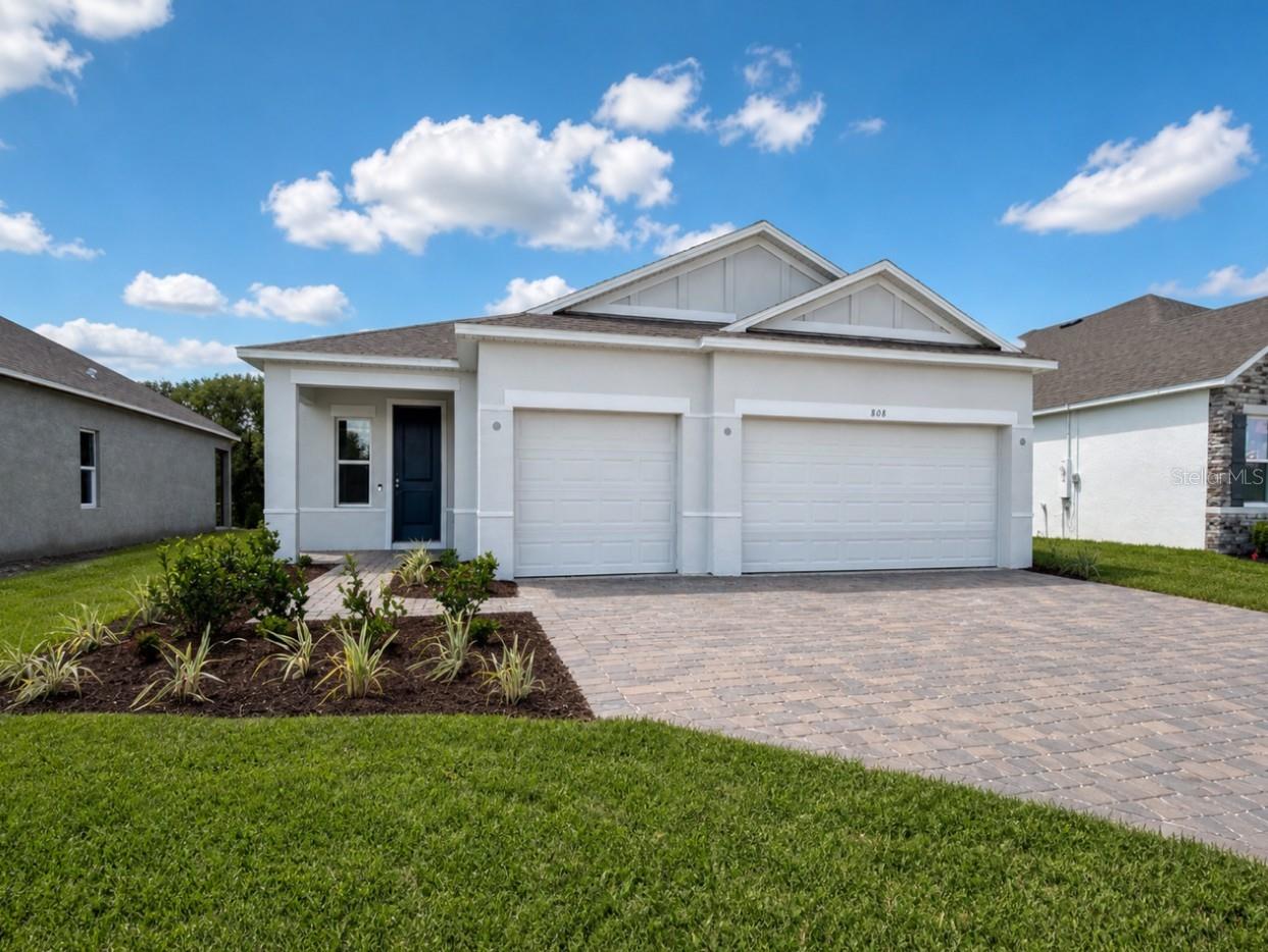 Listing photo 1 for 808 Sunshower Dr