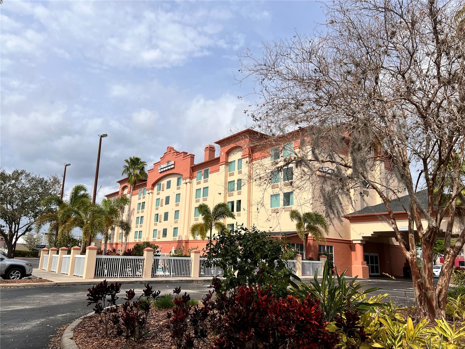 3000 MAINGATE LANE Unit 212