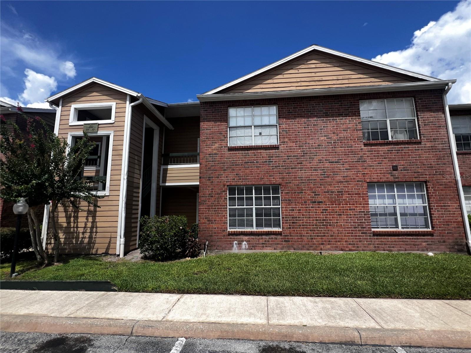 4355 PERKINSHIRE LANE Unit 104