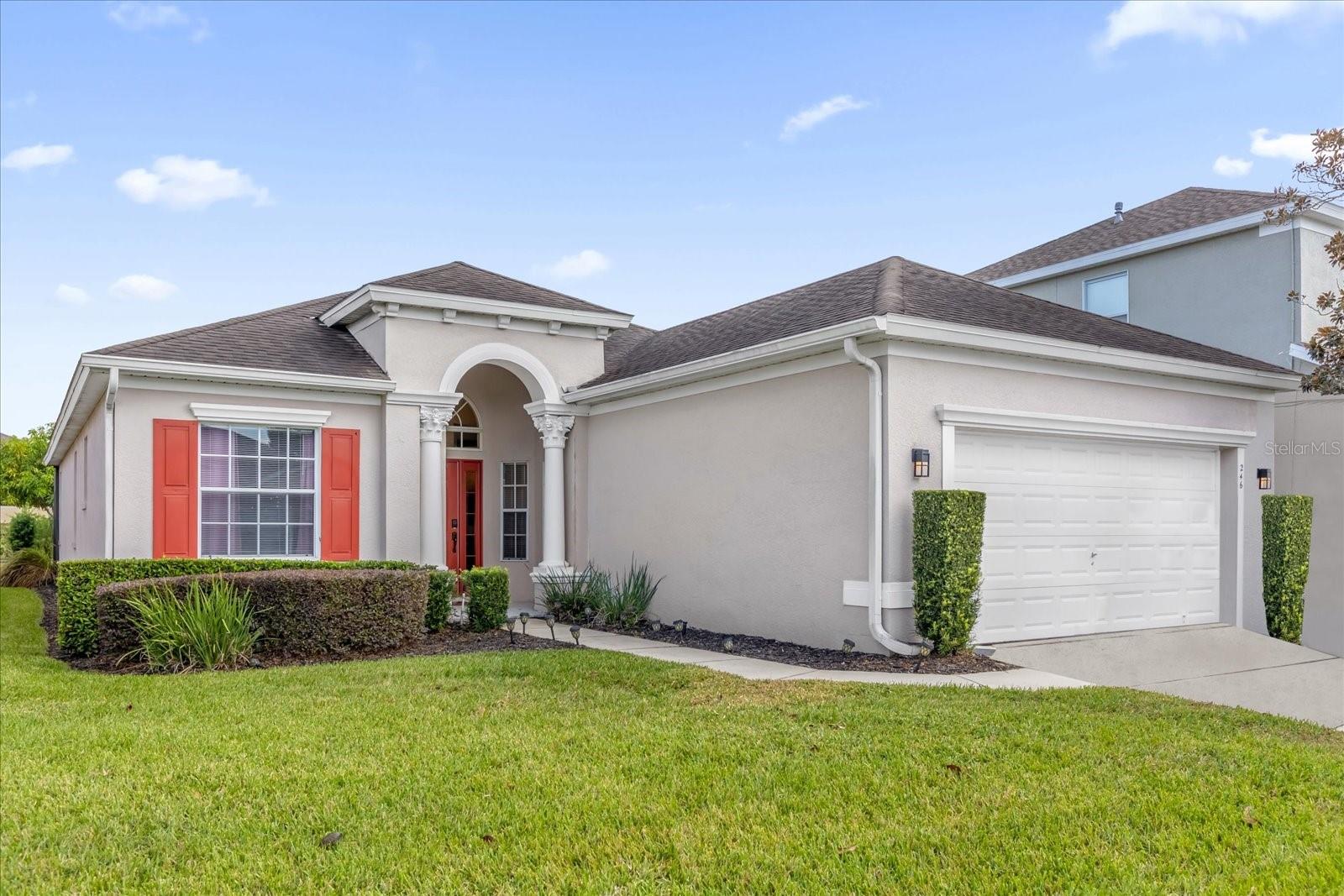 Listing photo 2 for 246 Montara Dr