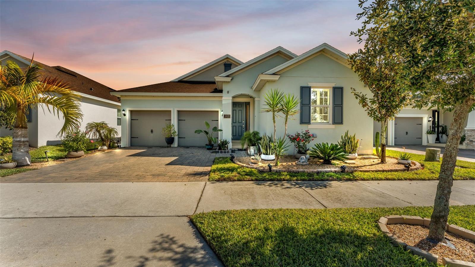 5439 ORANGE ORCHARD DRIVE