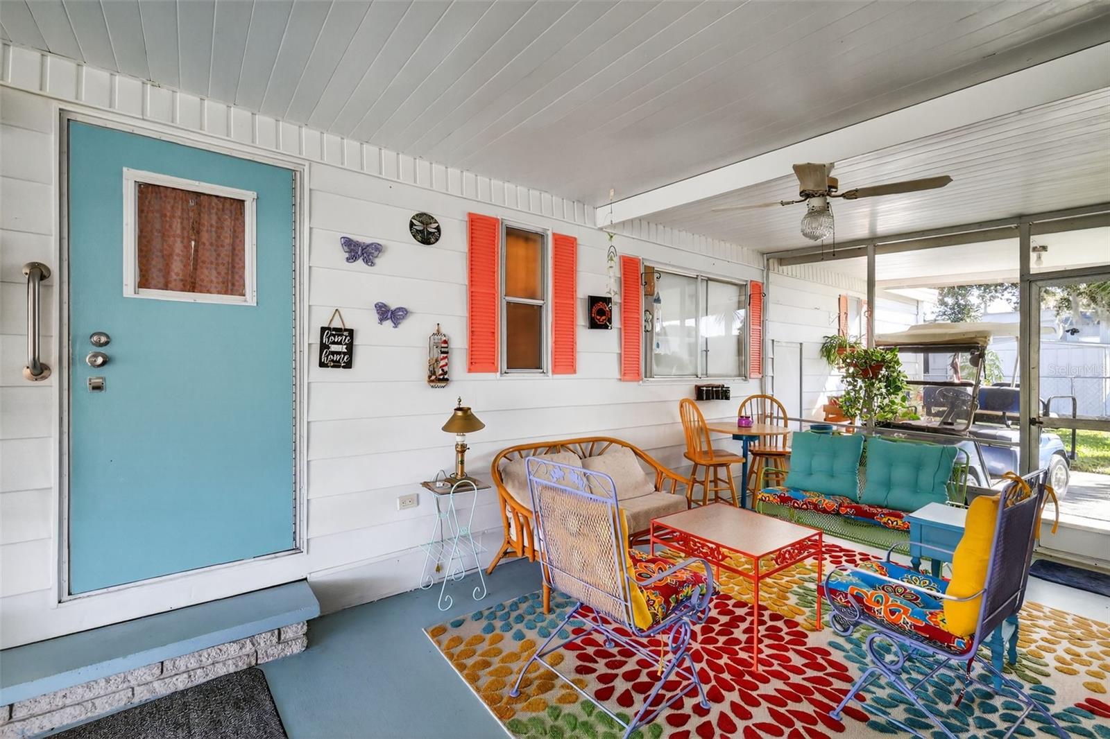 Listing photo 2 for 11600 Magnolia Ave
