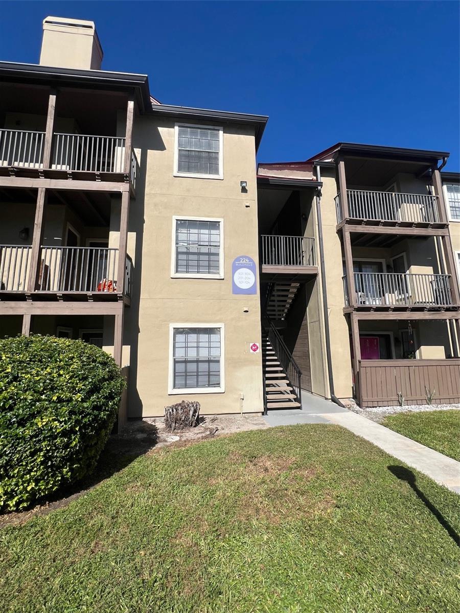 224 AFTON SQUARE Unit 202