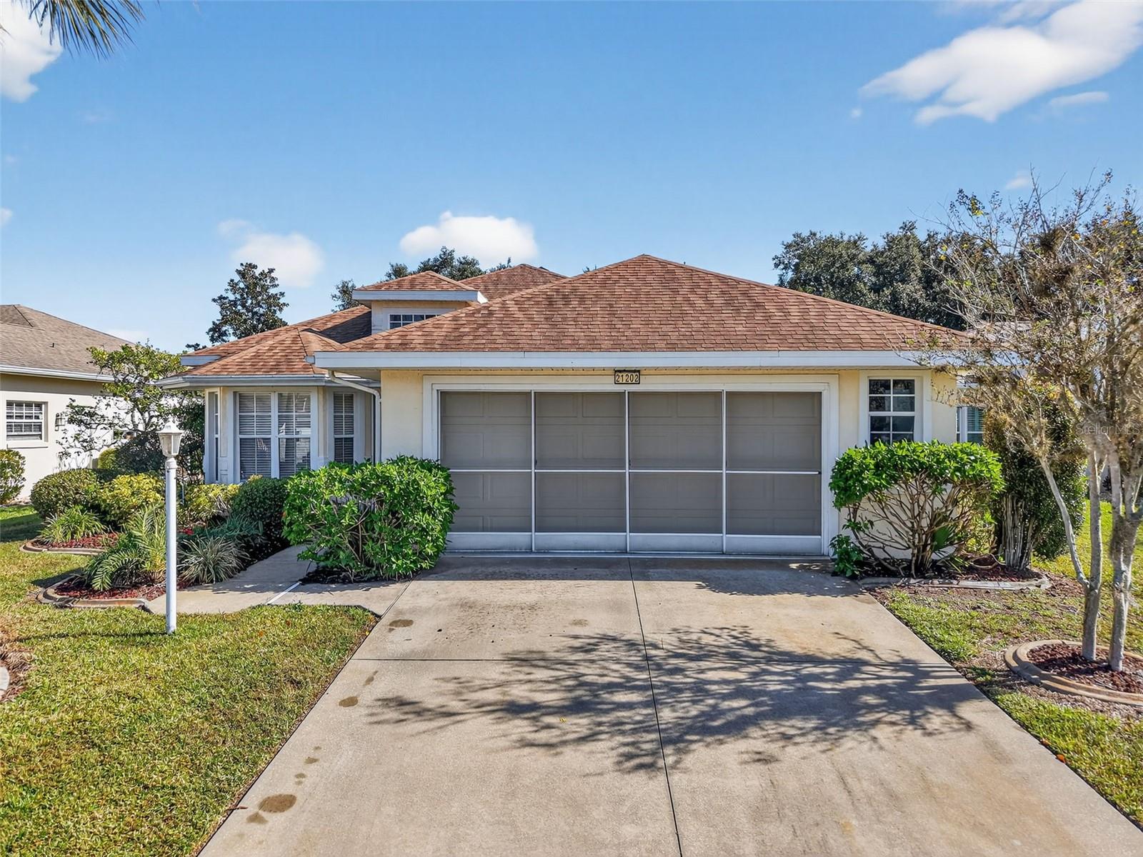 Listing photo 2 for 21202 Braveheart Dr