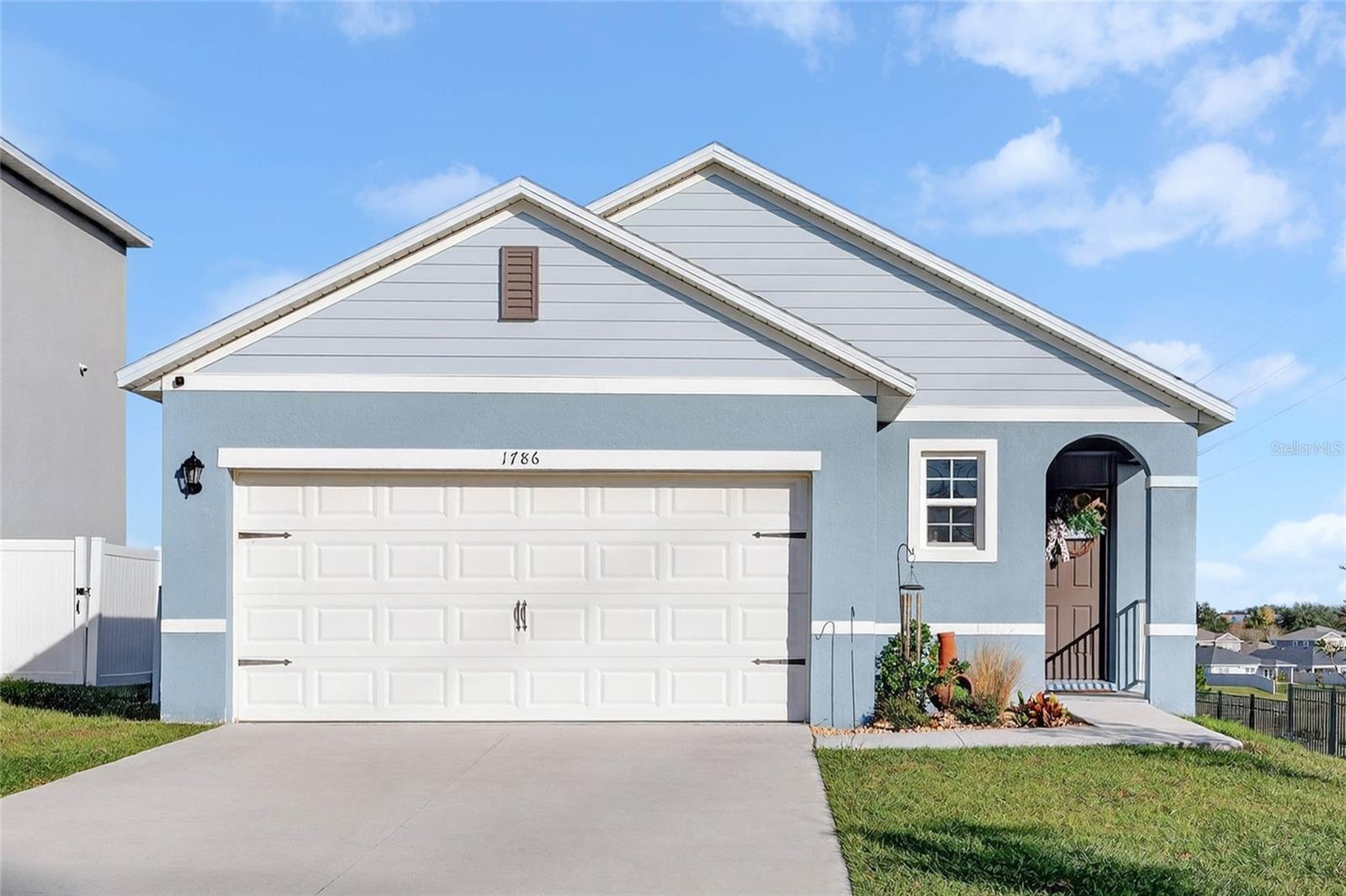 1786 HACKBERRY STREET