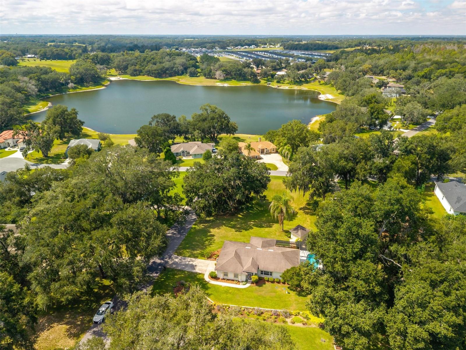 Listing photo 1 for 211 Hanging Moss Ln