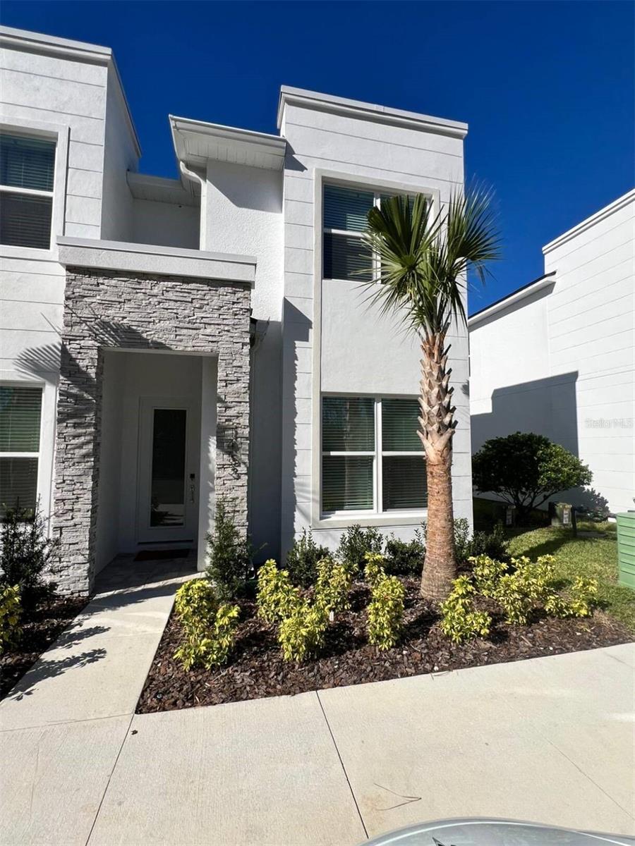 1453 SERENDIPITY LANE