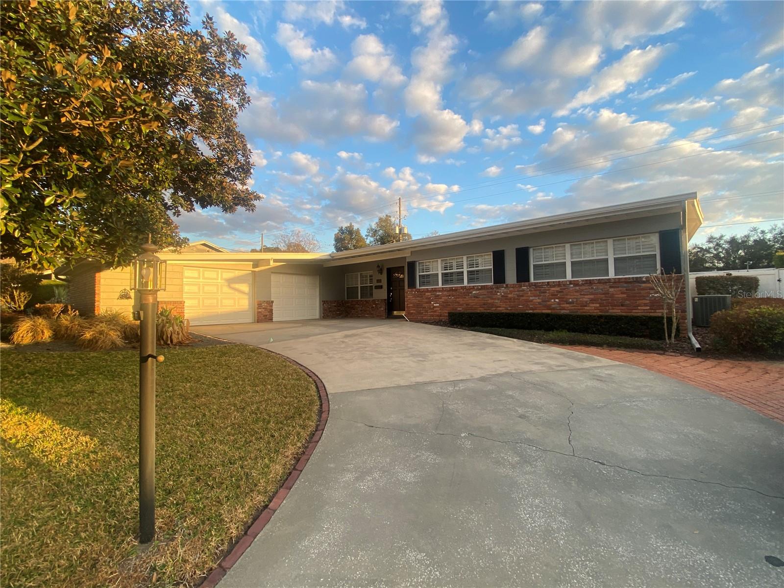 1806 PEPPERIDGE DRIVE