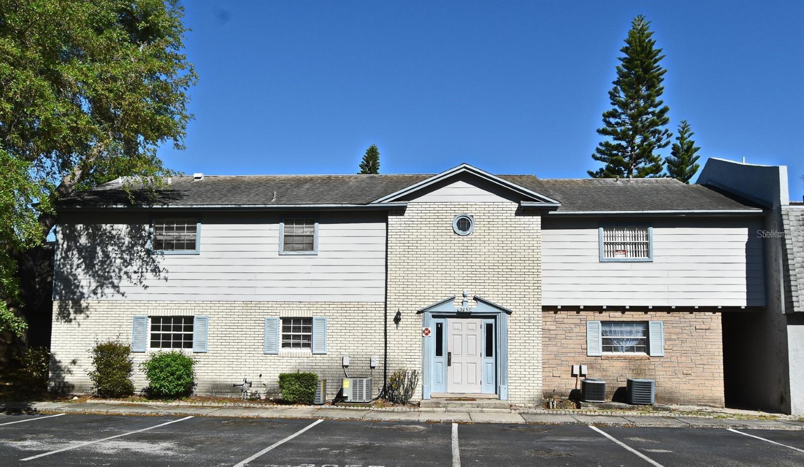 3057 AARON BURR AVENUE Unit 1