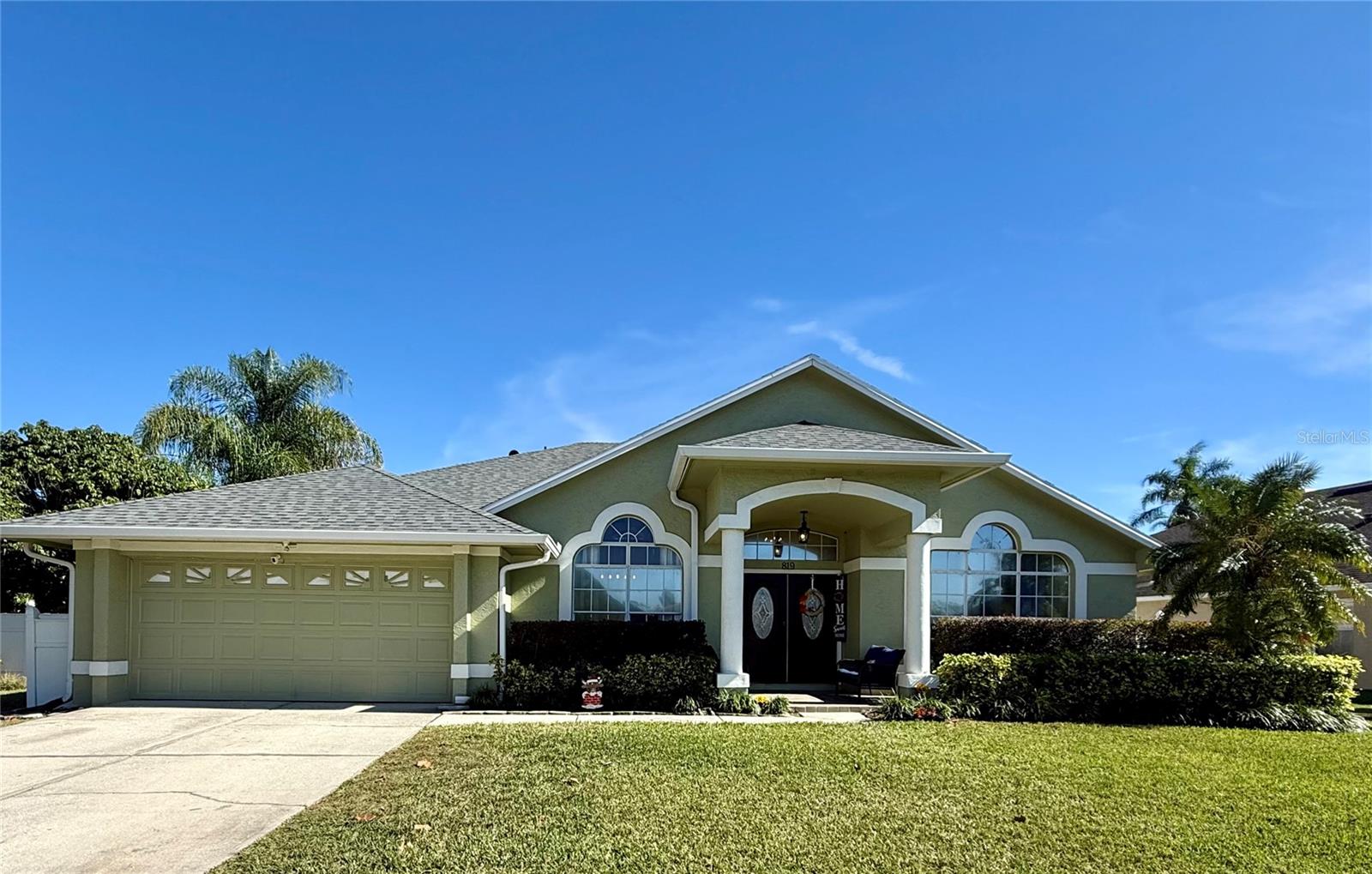 819 ARDENLEIGH DRIVE