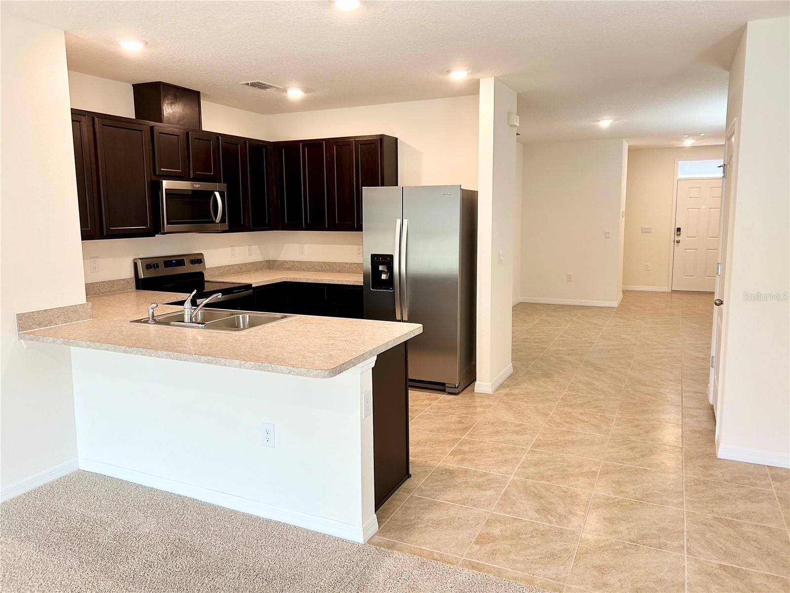 Listing photo 2 for 3349 Costello Cir