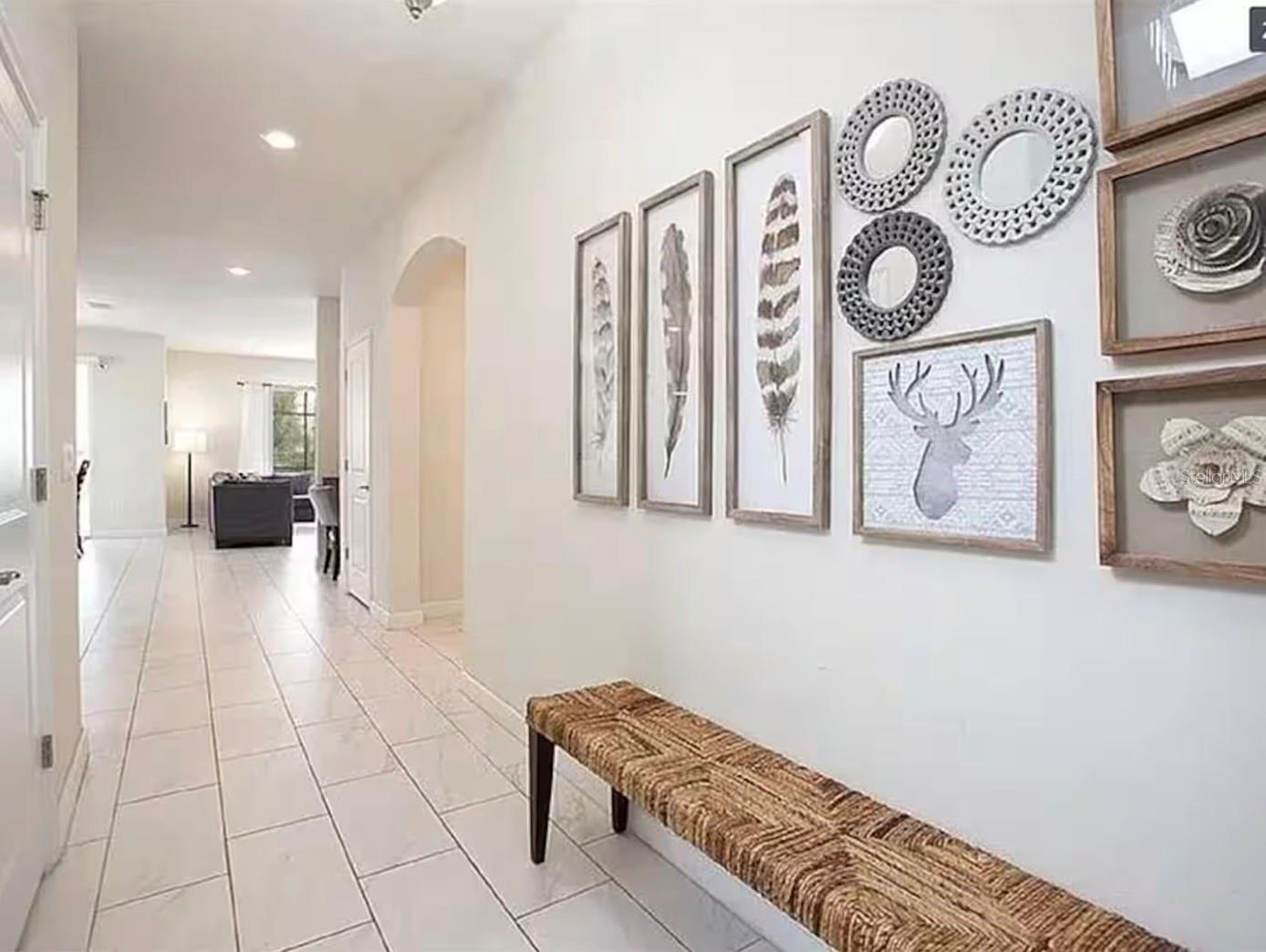 Listing photo 3 for 4700 Sleepy Hollow Dr