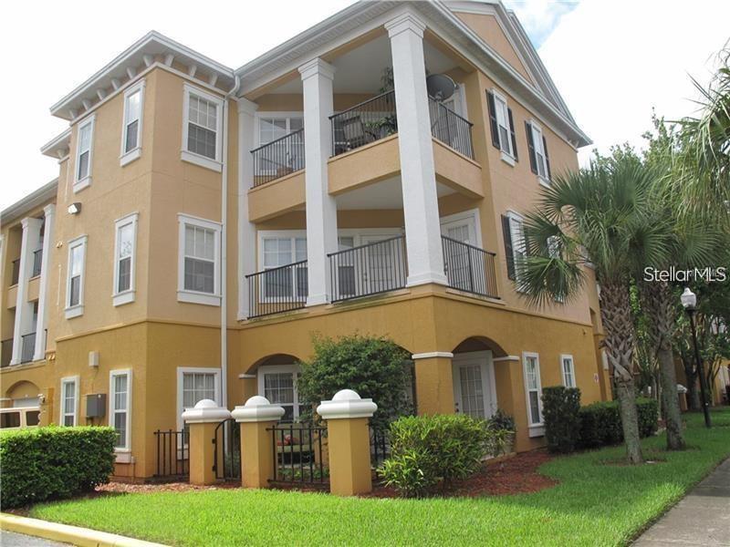 Listing photo 1 for 3593 Conroy Rd #421