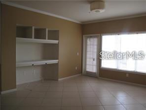 Listing photo 3 for 3593 Conroy Rd #421