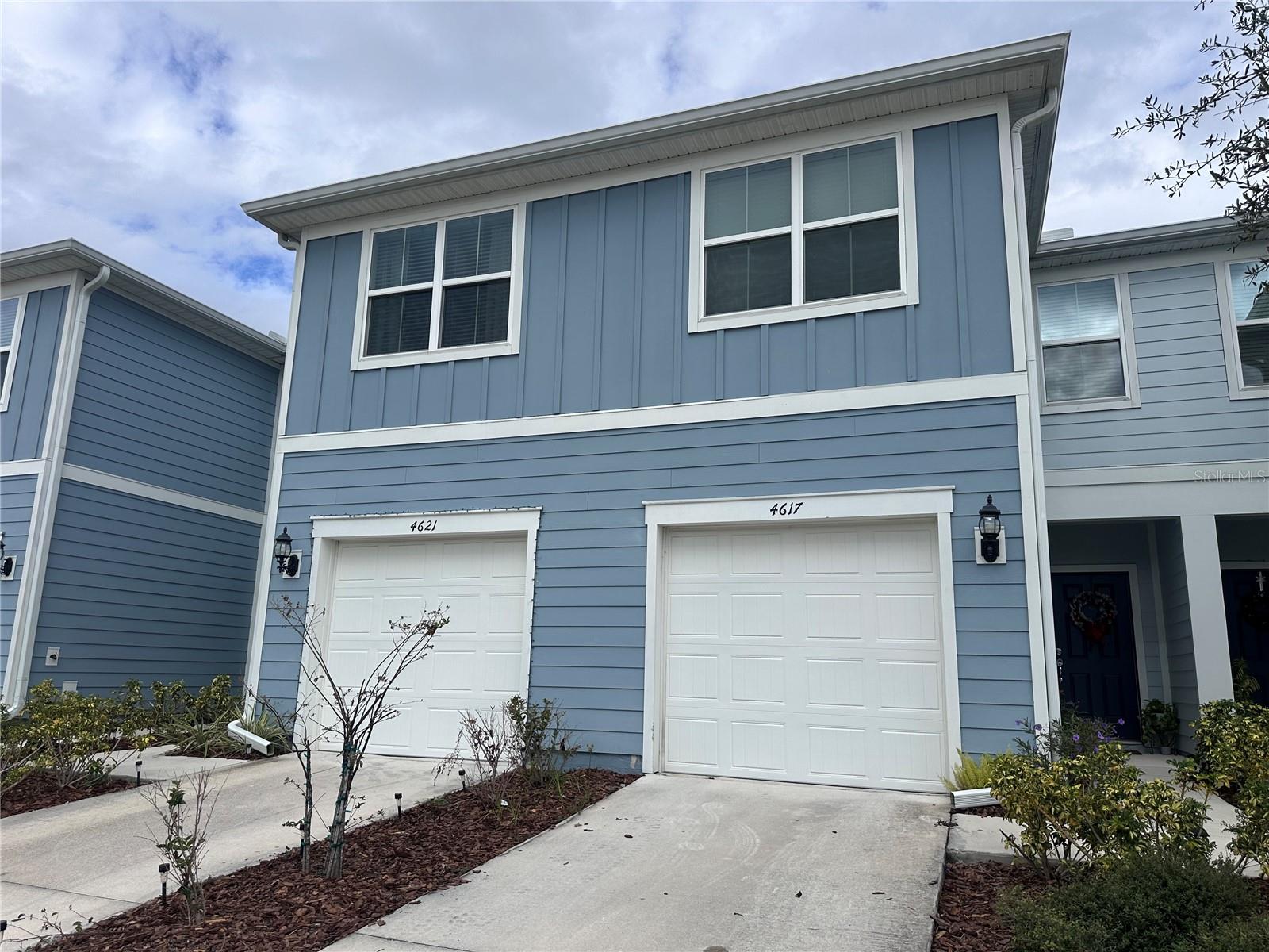 4617 SPARKLING SHELL AVENUE