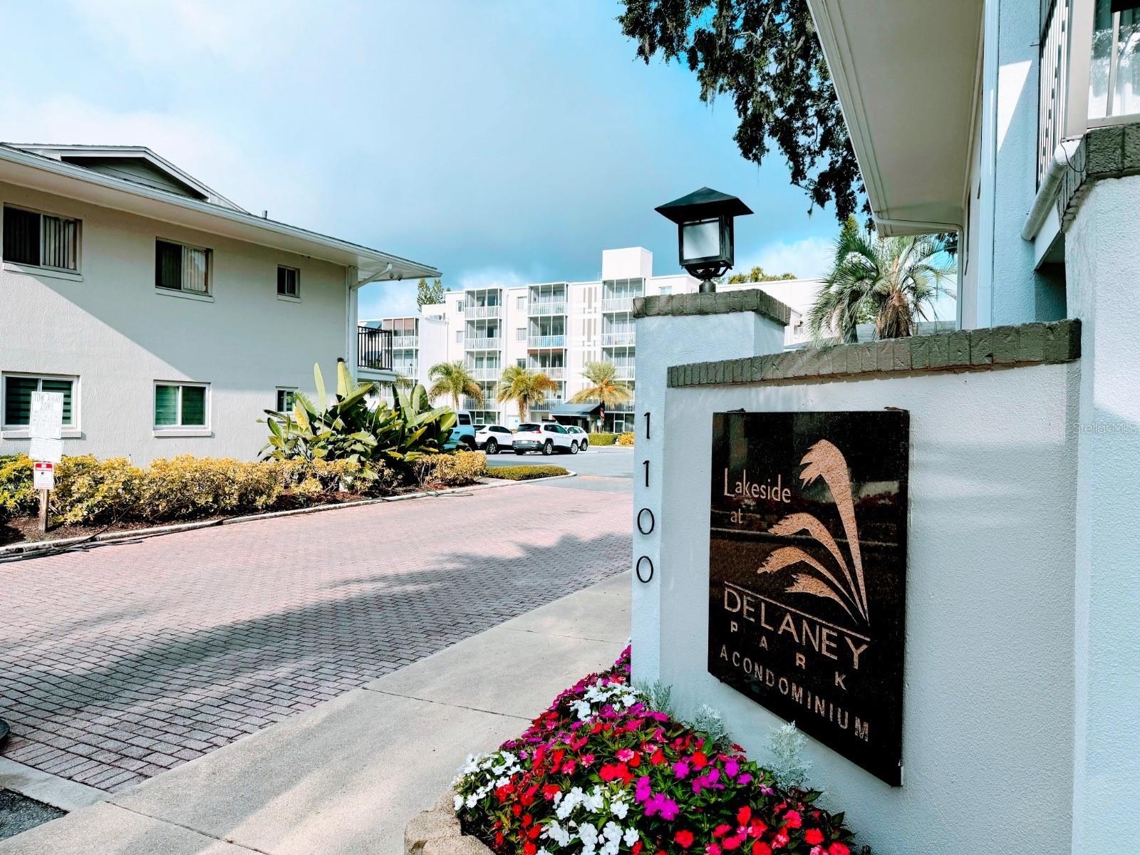 1100 DELANEY AVENUE Unit D23