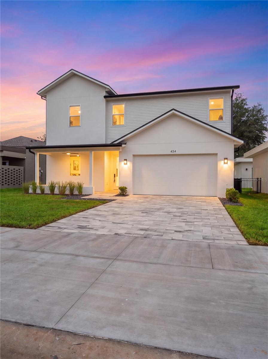 Listing photo 2 for 423 Skyfield Ct
