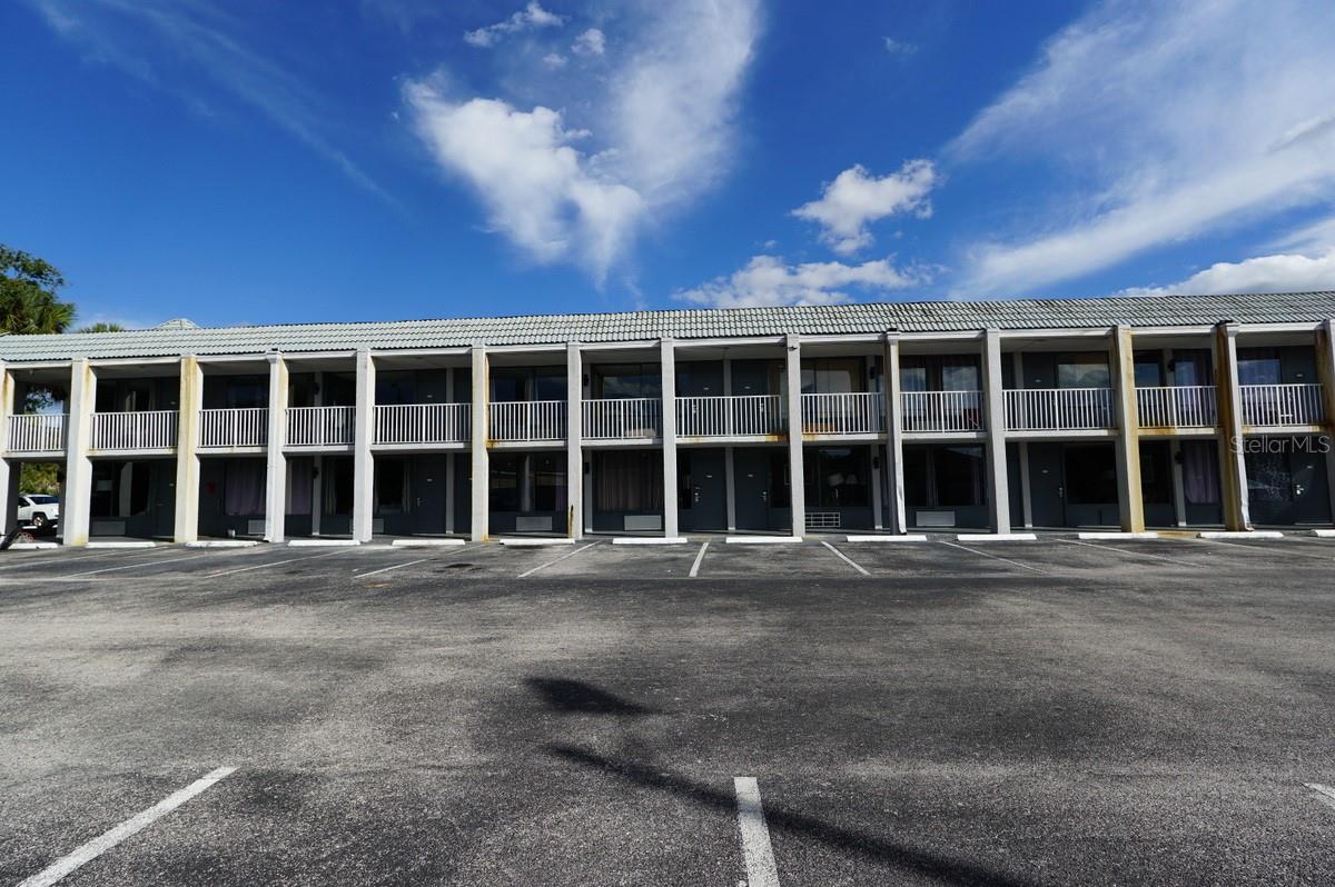 2050 E IRLO BRONSON MEMORIAL HIGHWAY Unit 265