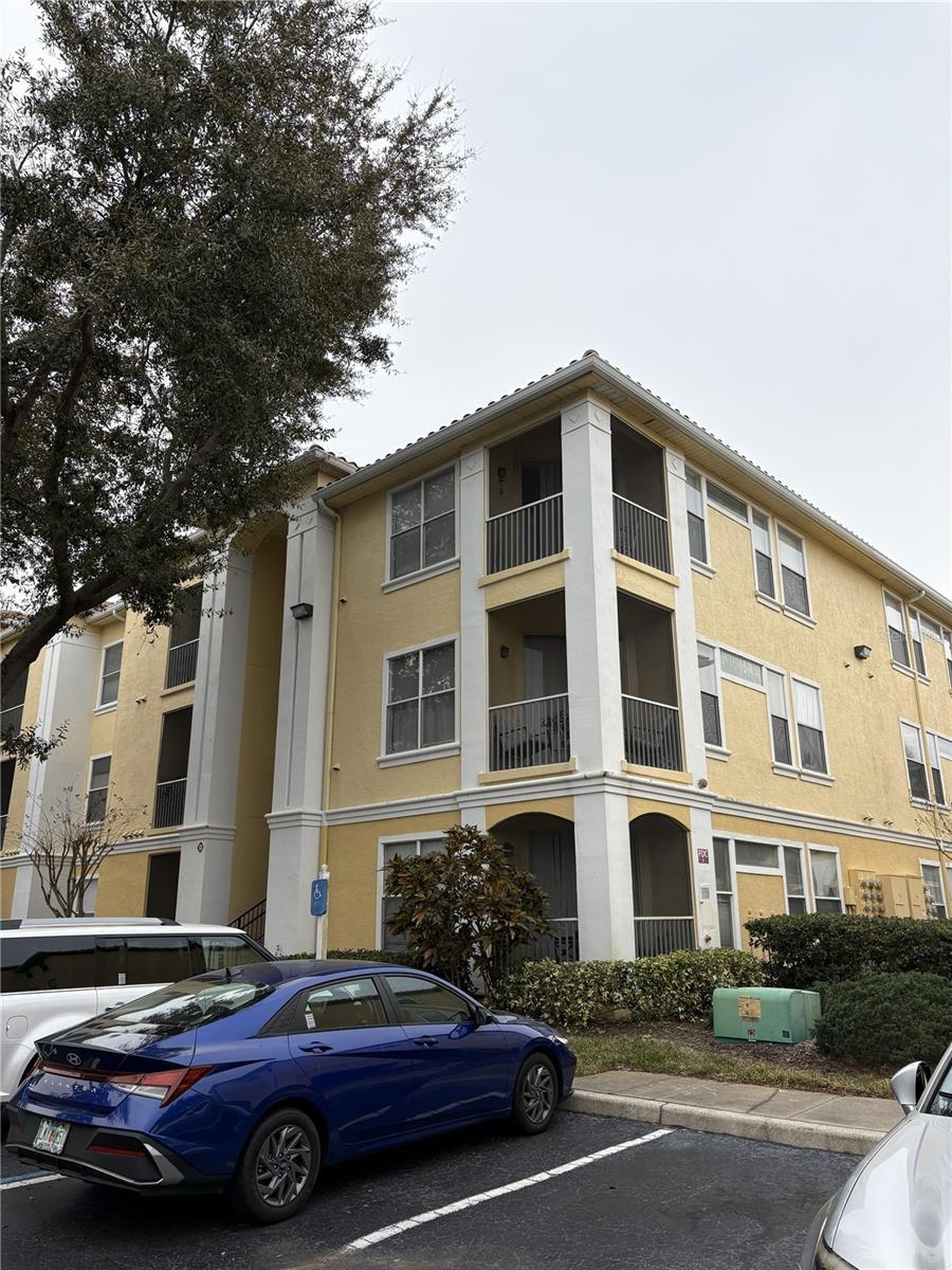 1125 LAKE SHADOW CIRCLE Unit 5211