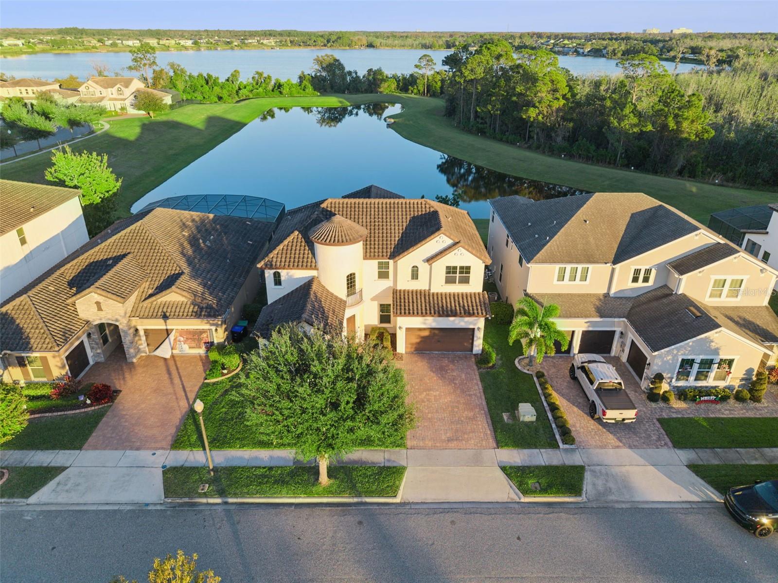 9207 BUSACO PARK WAY