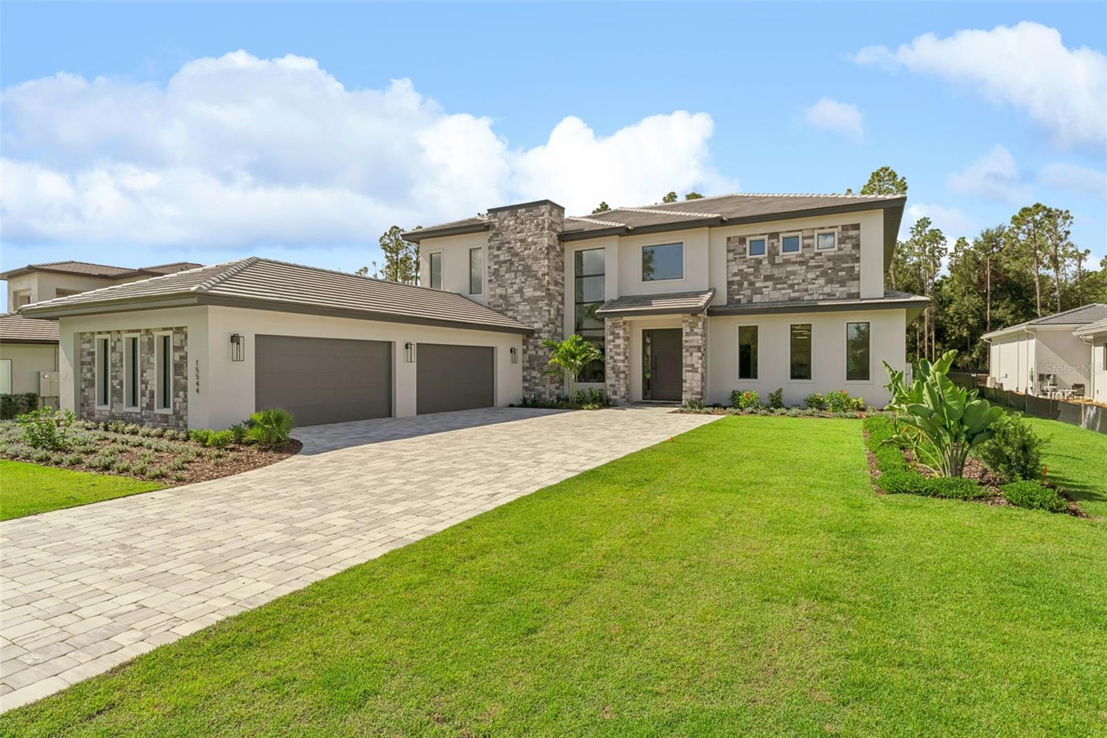 Listing photo for 15544 Pendio Dr