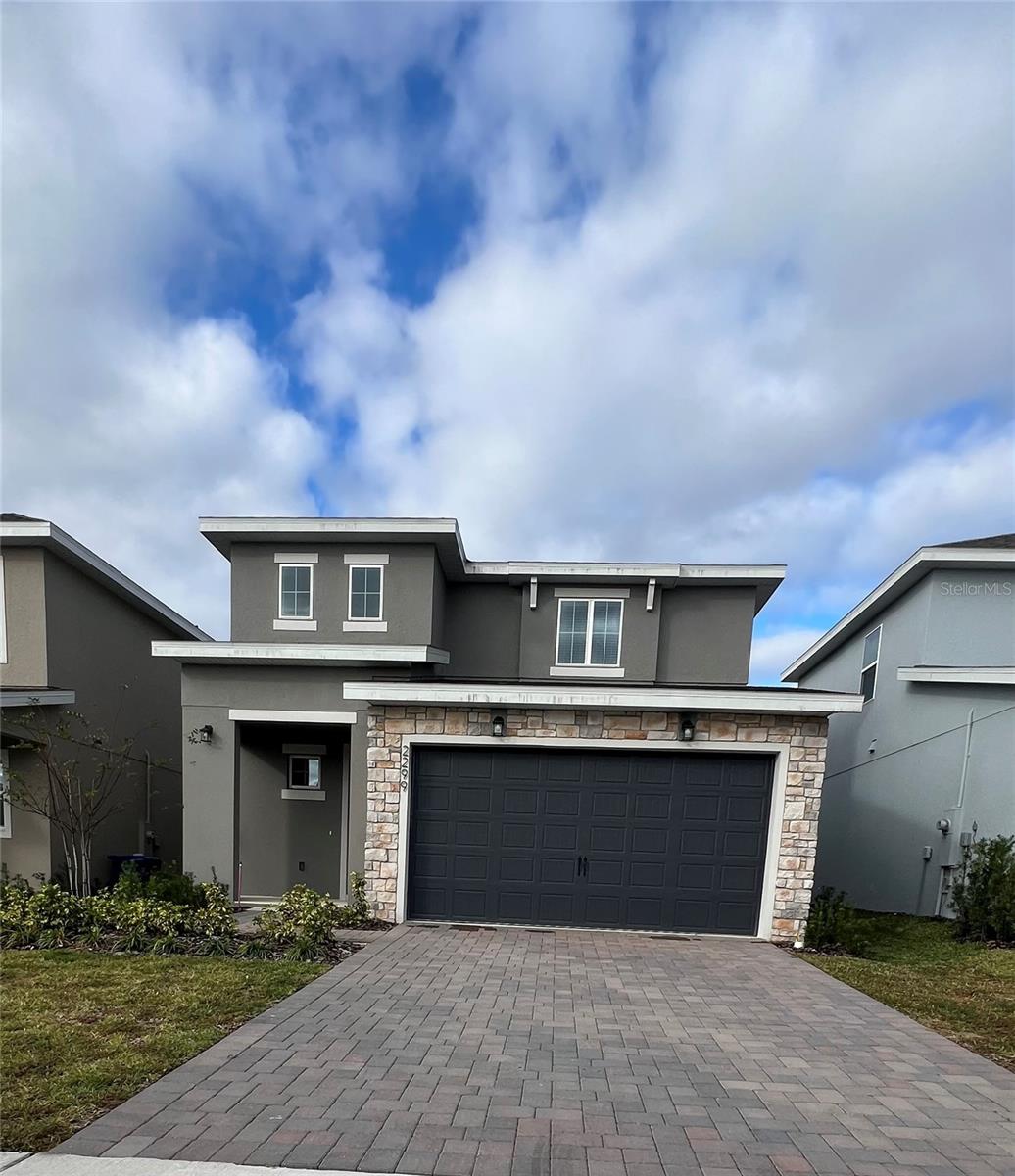 2299 JUNIPER BERRY AVENUE