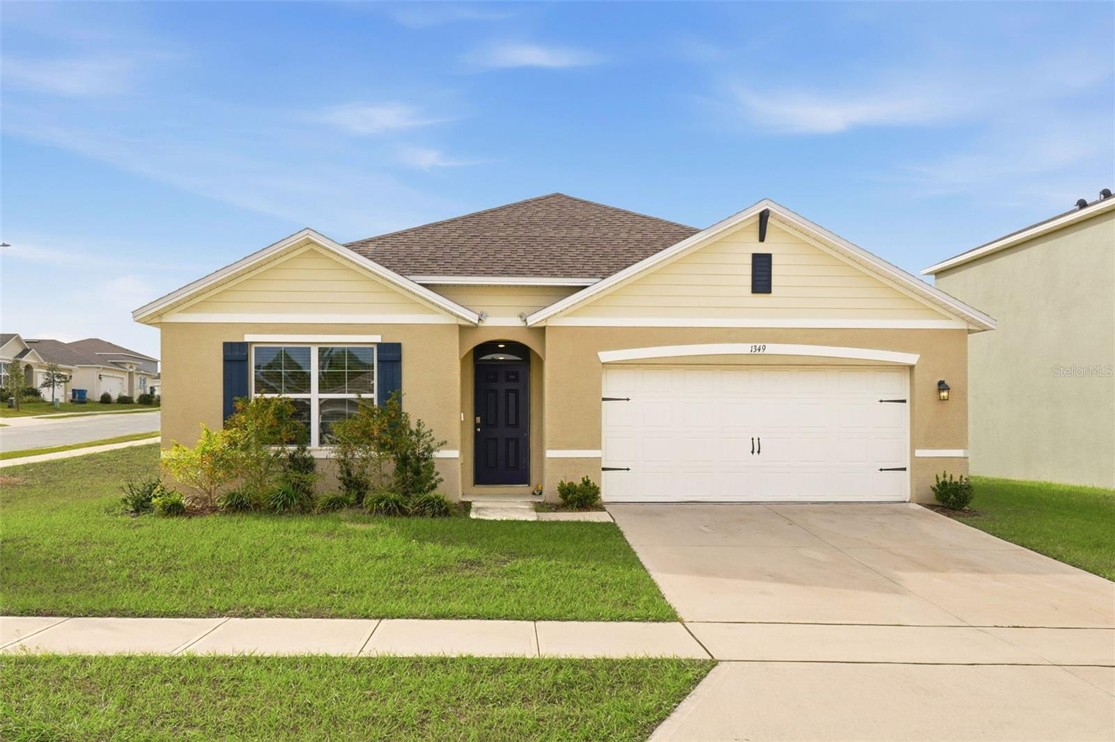 Listing photo 1 for 1349 Sugarwood St
