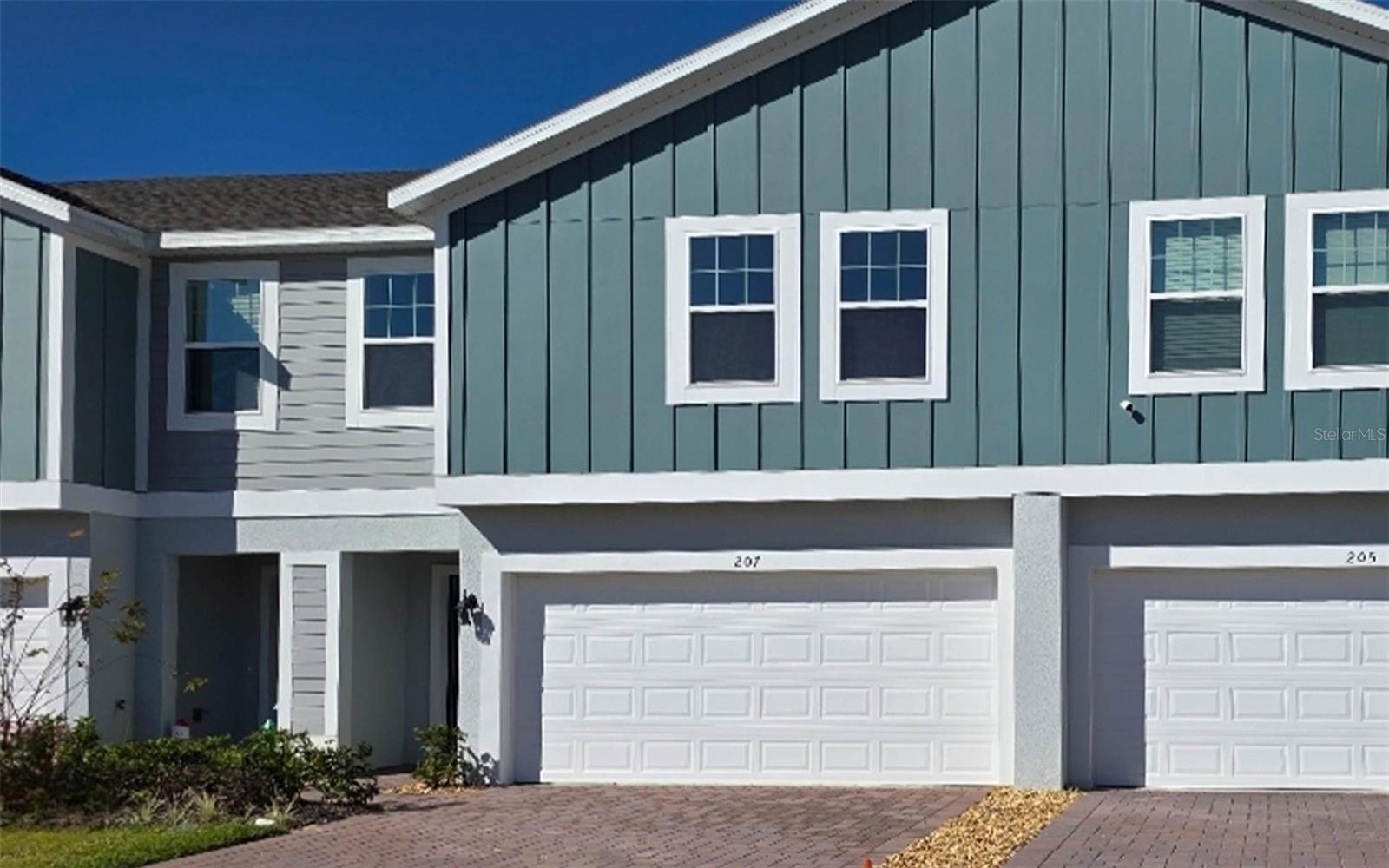 207 GLASS ONION DRIVE