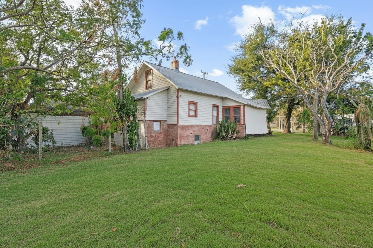 201 W WASHINGTON STREET