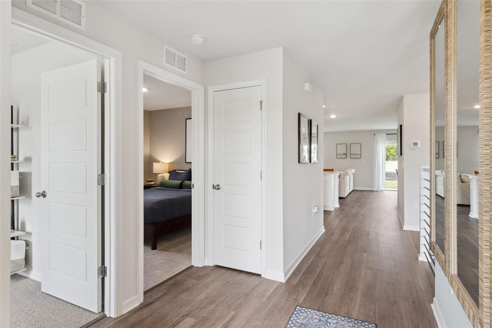 Listing photo 2 for 2799 Adeline Ave
