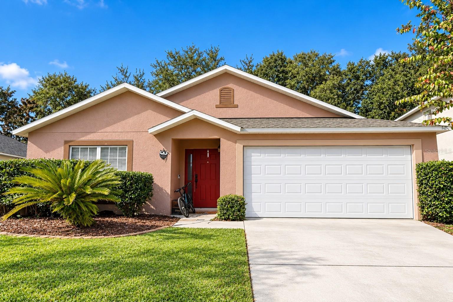 Listing photo 1 for 118 Brightview Dr