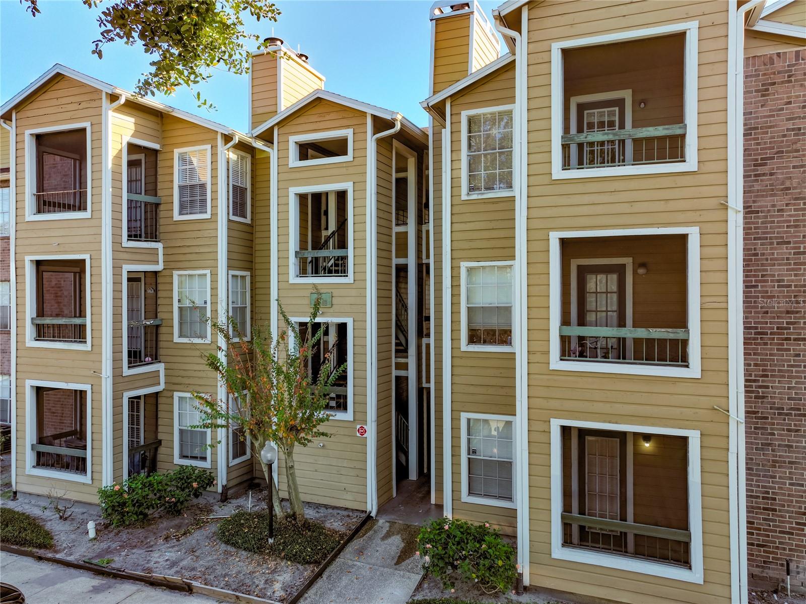 4301 LIZSHIRE LANE Unit 107