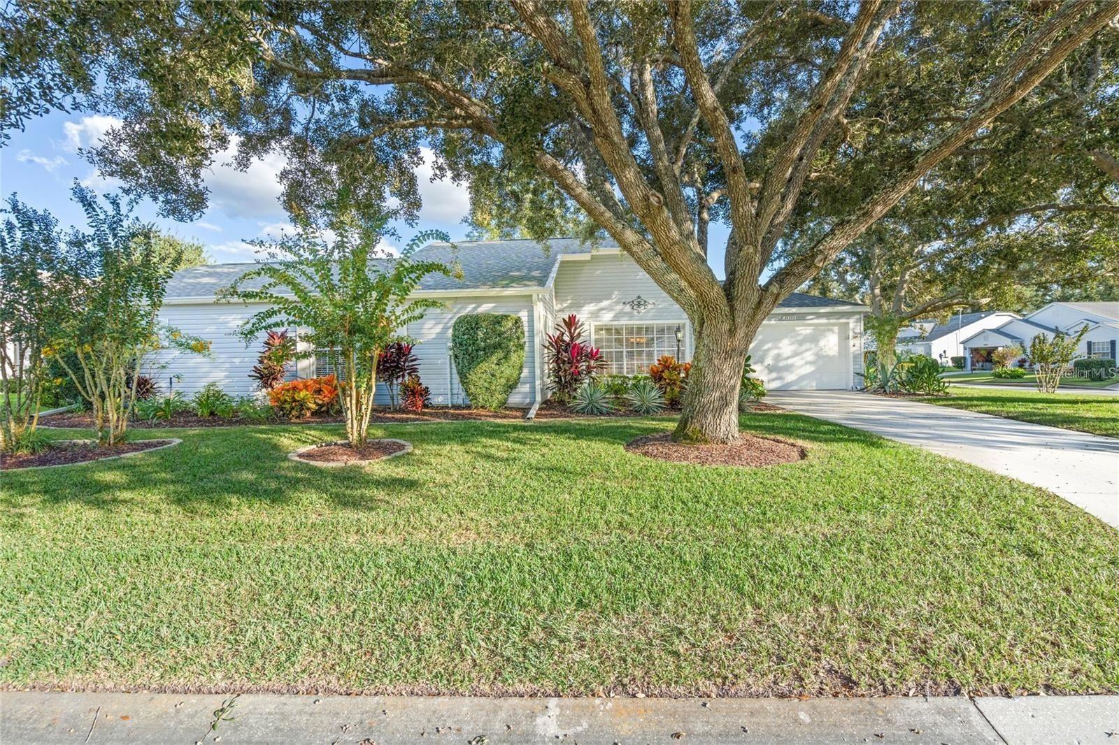 Listing photo 2 for 25300 Hibiscus St