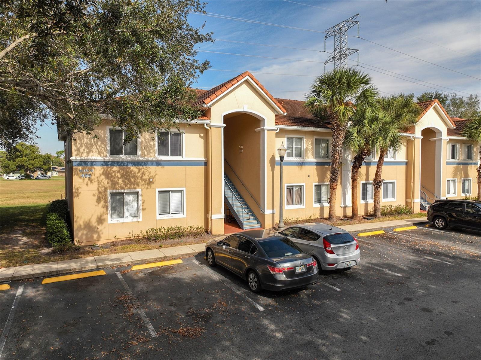 495 LAS CORTES LANE Unit 201