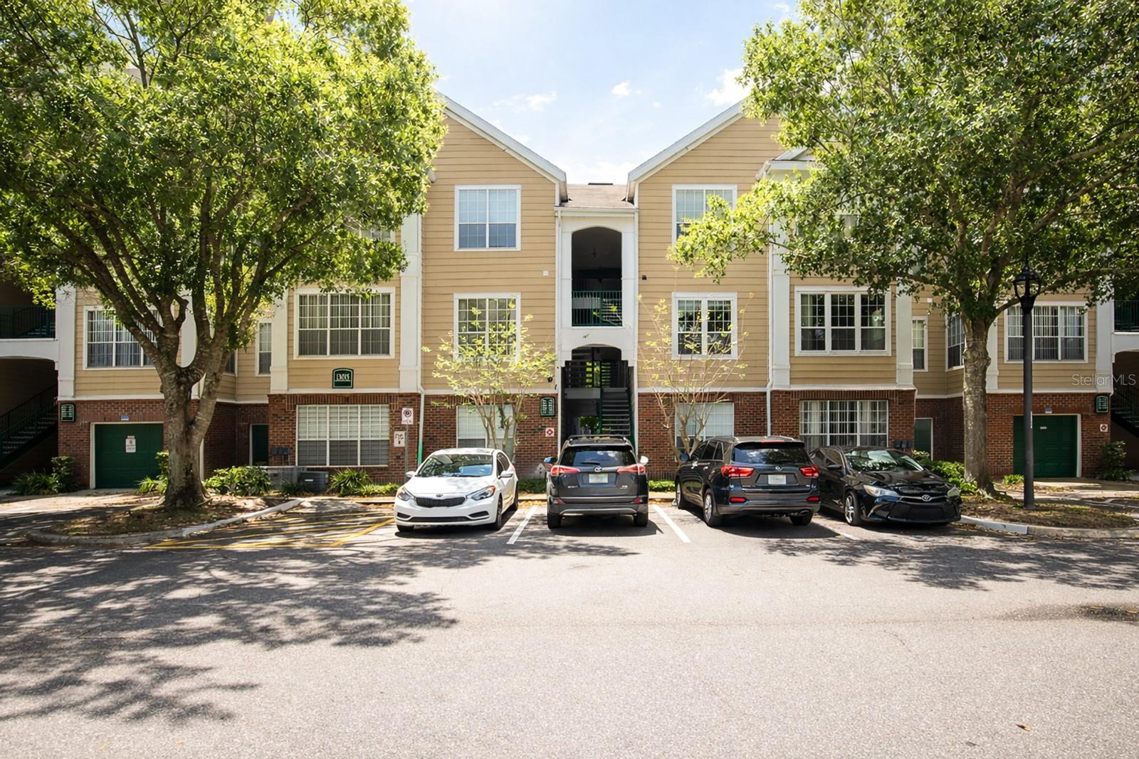 13015 PLANTATION PARK CIRCLE Unit 1027