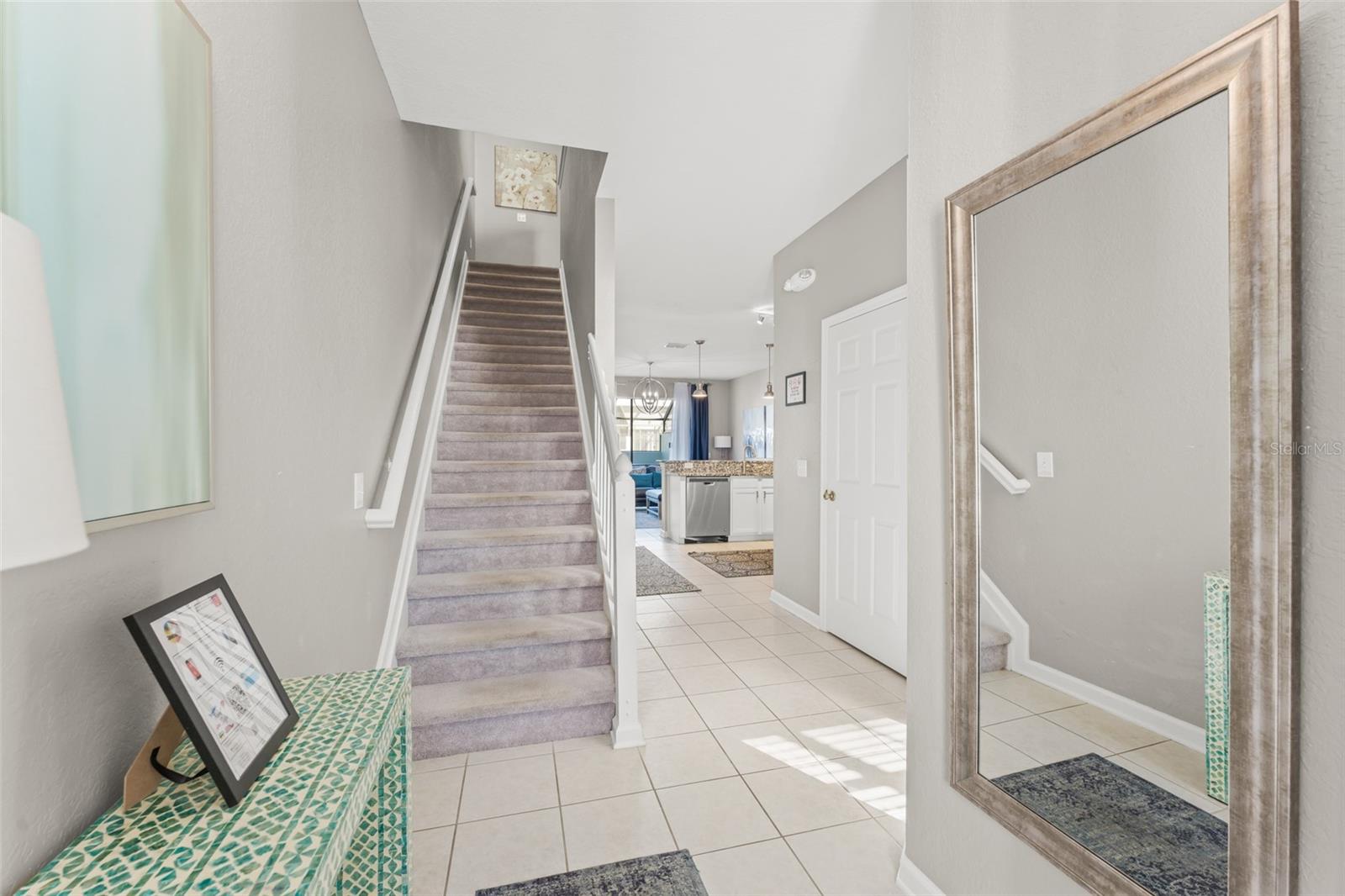 Listing photo 3 for 7681 Sir Kaufmann Ct