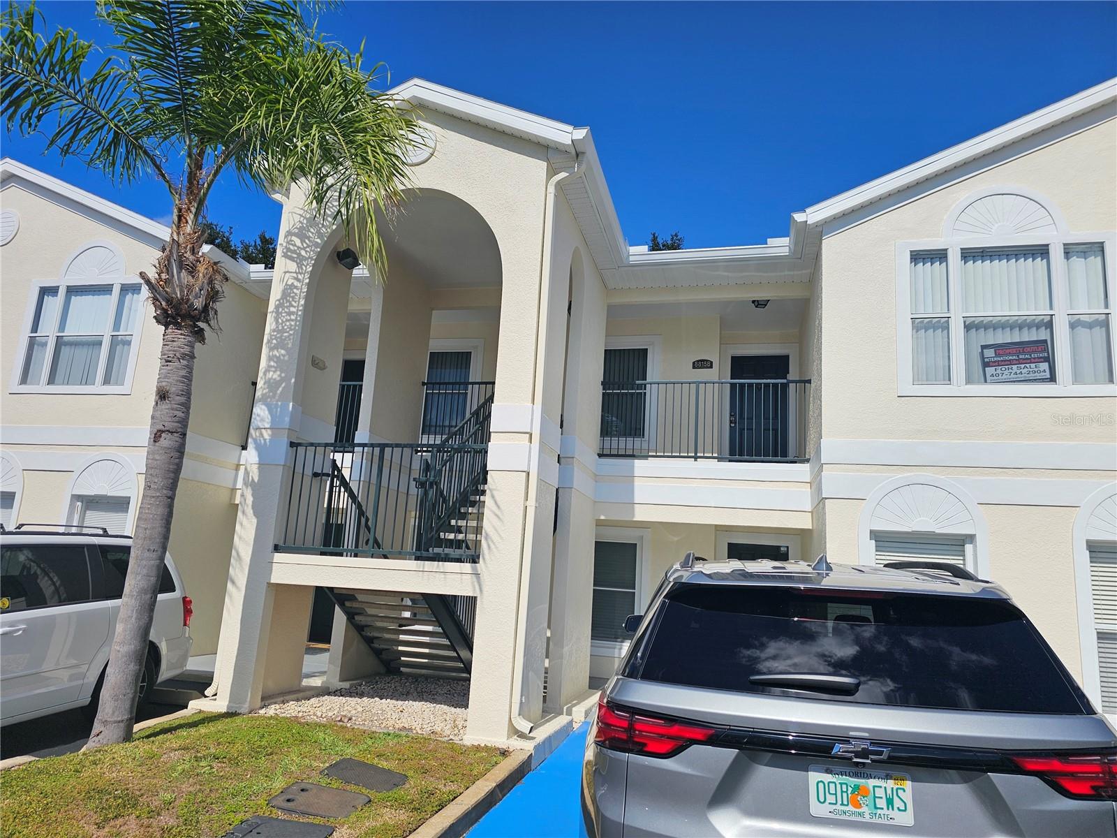 8815 GRAND PALMS CIRCLE Unit B