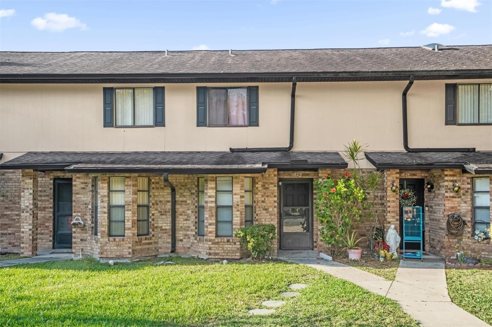 1822 FOXHALL CIRCLE Unit 1822