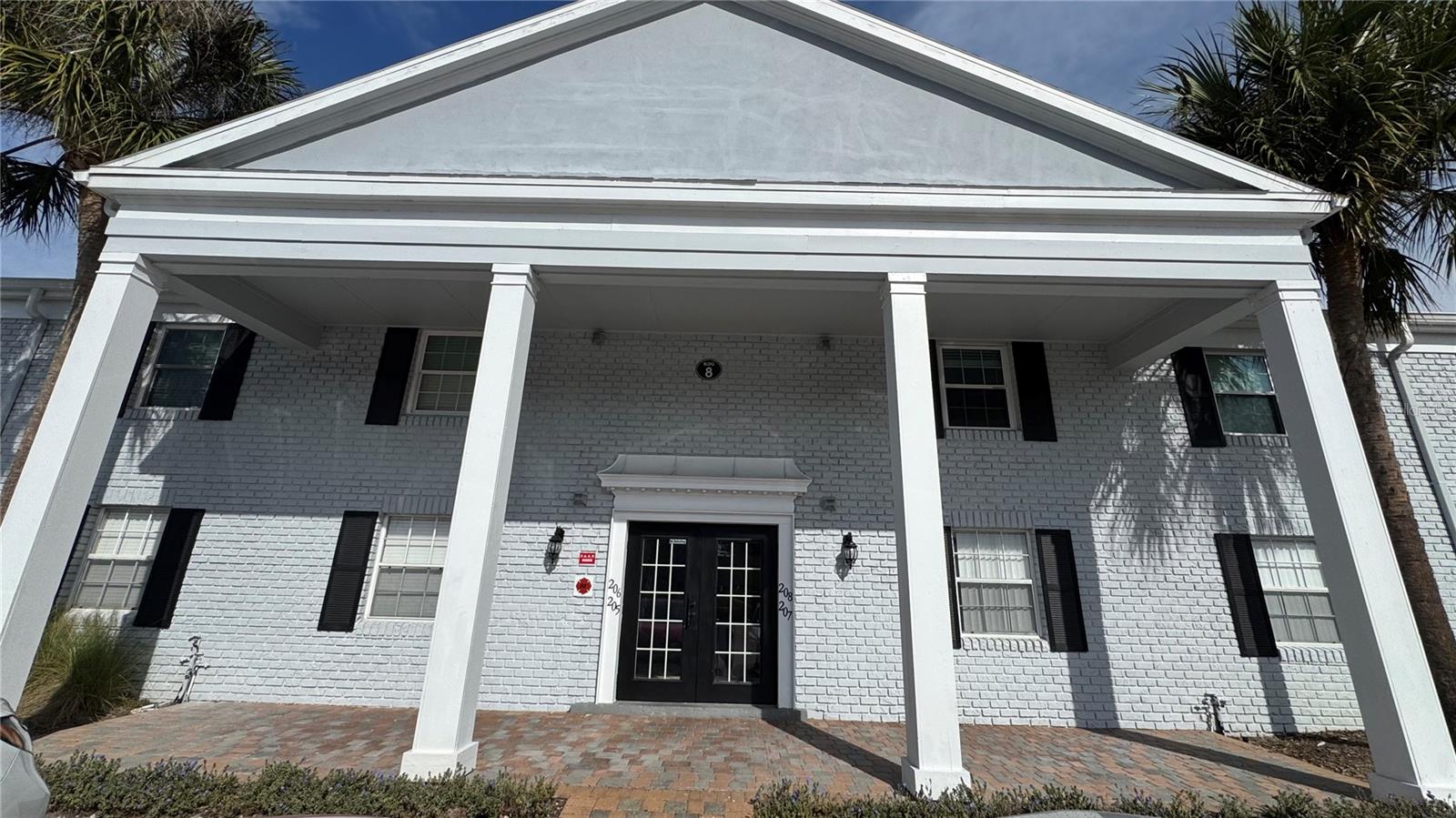 205 LEWFIELD CIRCLE Unit 205