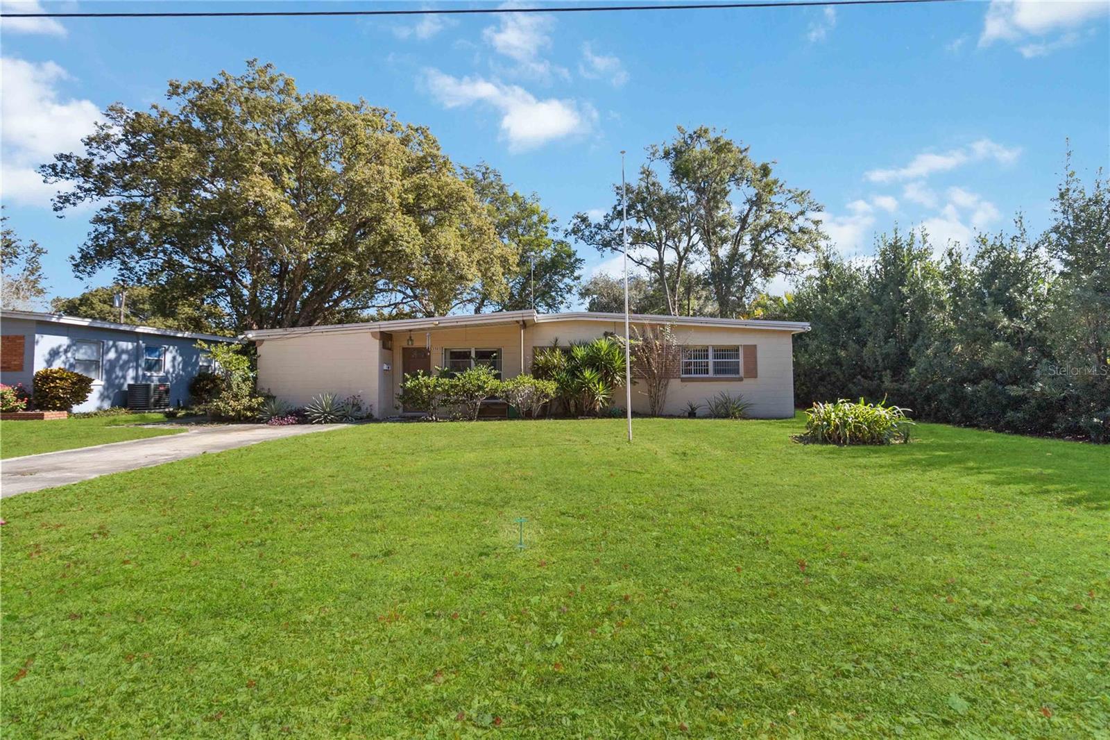 3503 S CRYSTAL LAKE DRIVE