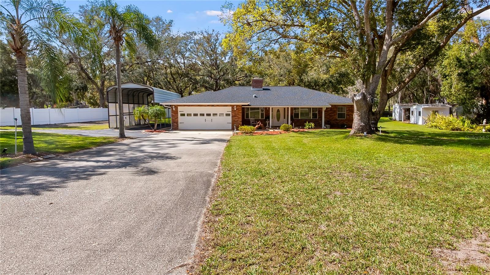 Listing photo 3 for 11136 Bronson Rd