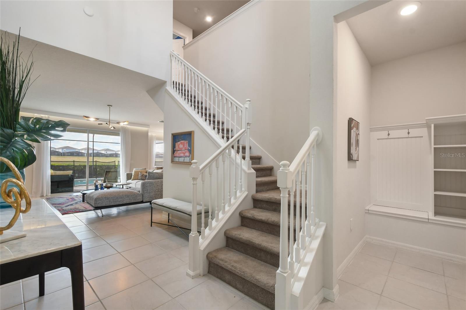 Listing photo 2 for 1180 Aloha Blvd