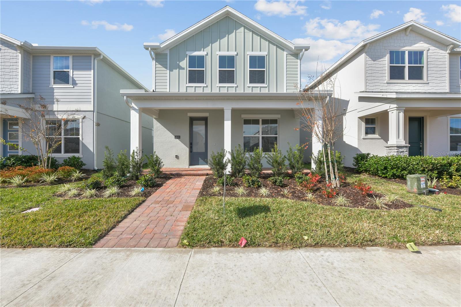 2600 LONG PINE AVENUE