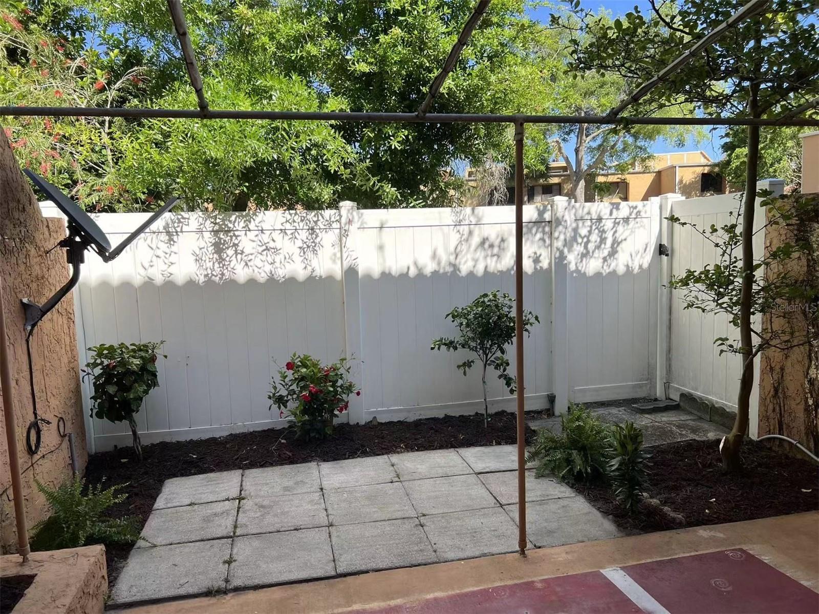 5812 WINDHOVER DRIVE Unit 5812