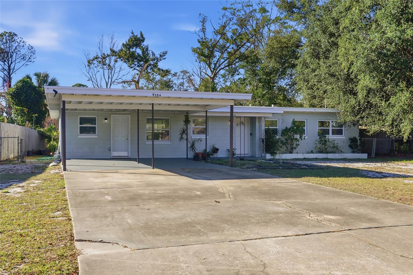 5104 HERNANDES DRIVE