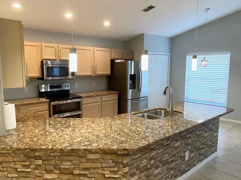 129 PRAIRIE DUNE WAY