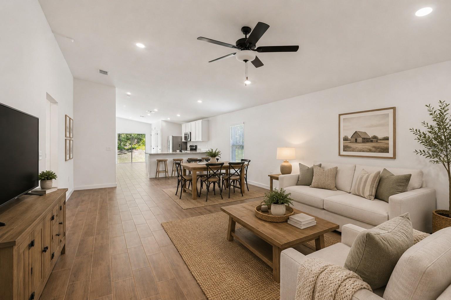 Listing photo 3 for 590 Blackthorn Dr